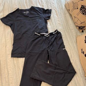 Grey’s Anatomy Charcoal scrub set